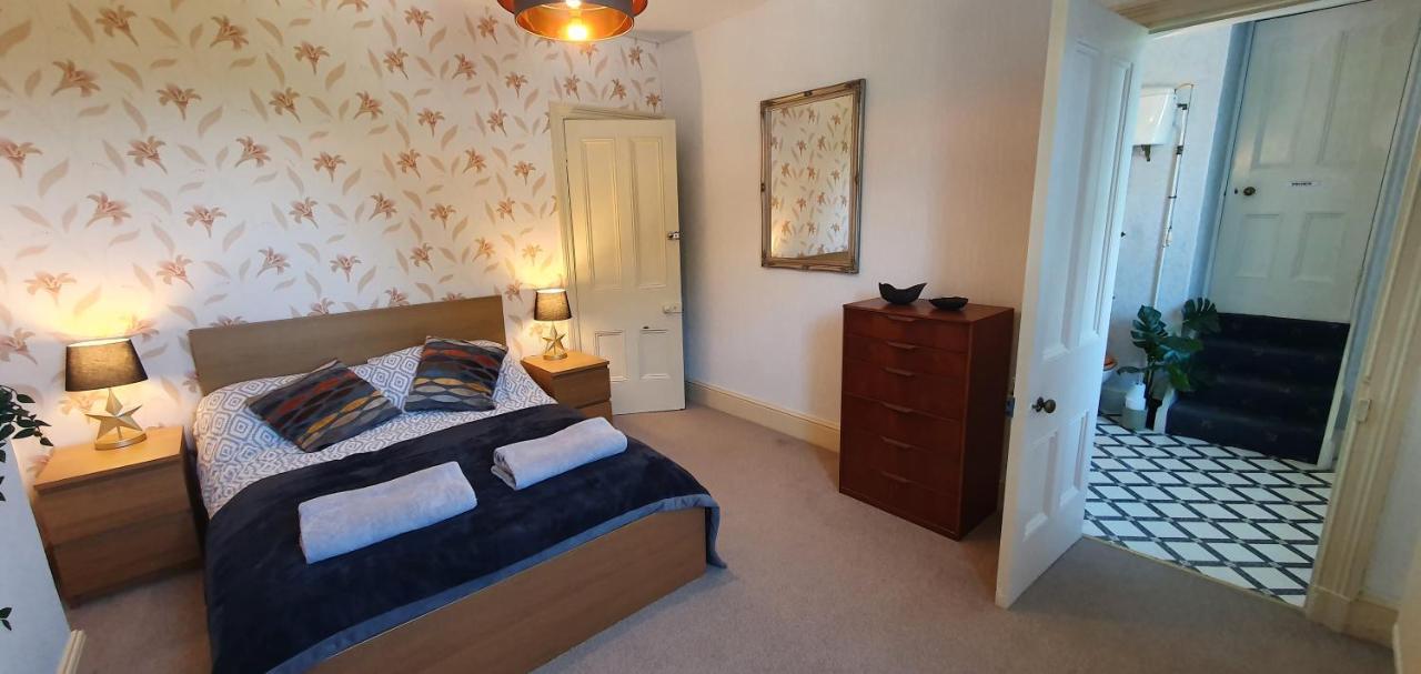 Large Mach Apartment At Pen Y Coed Hall Dolgellau Exteriér fotografie